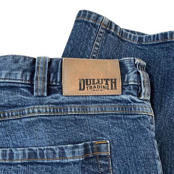 Duluth Trading Flex Weekender Jeans Mens Size 42x32 Style & Comfort Denim - Picture 6 of 7